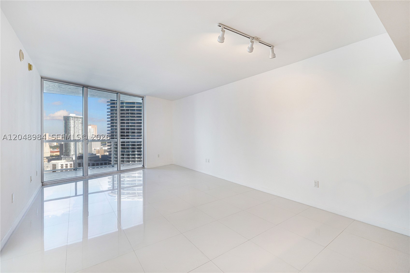 image Icon Brickell I6