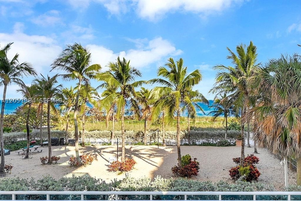 image The Waverly at Surfside33
