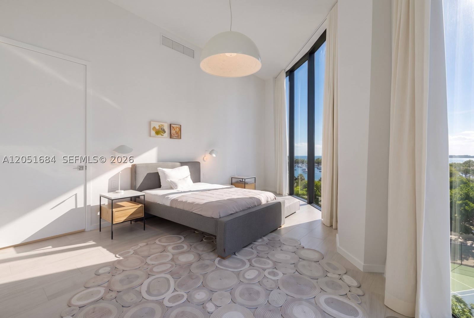 2811 S Bayshore Dr #6A Miami, FL 33133