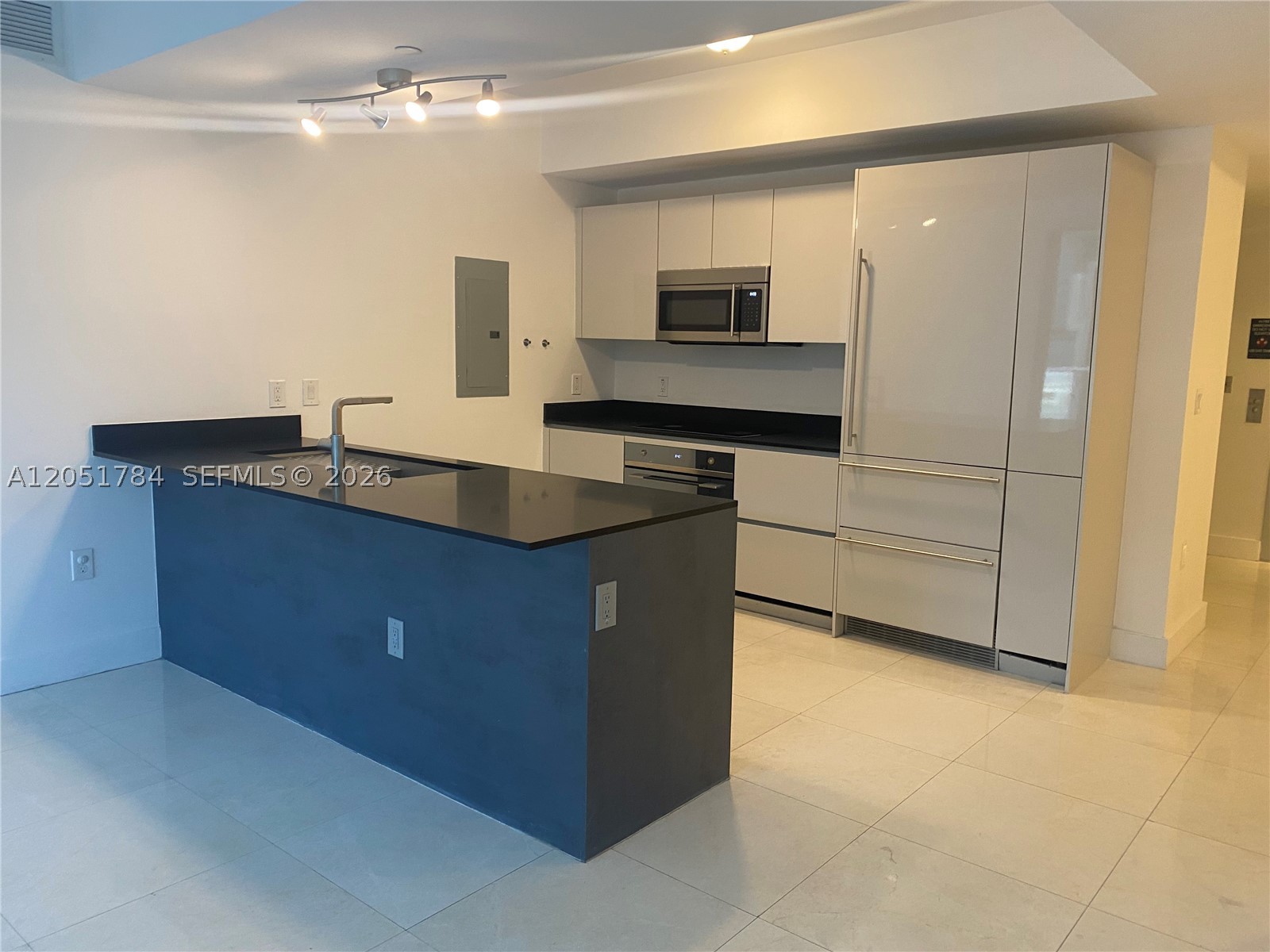 image 1010 Brickell16
