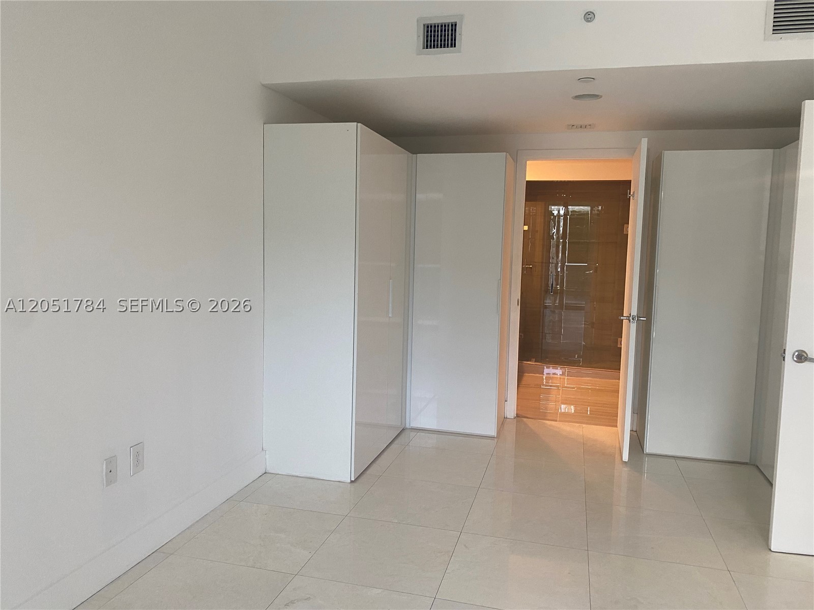 image 1010 Brickell18