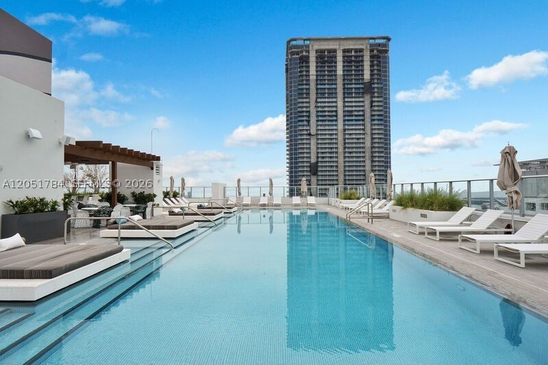 image 1010 Brickell3