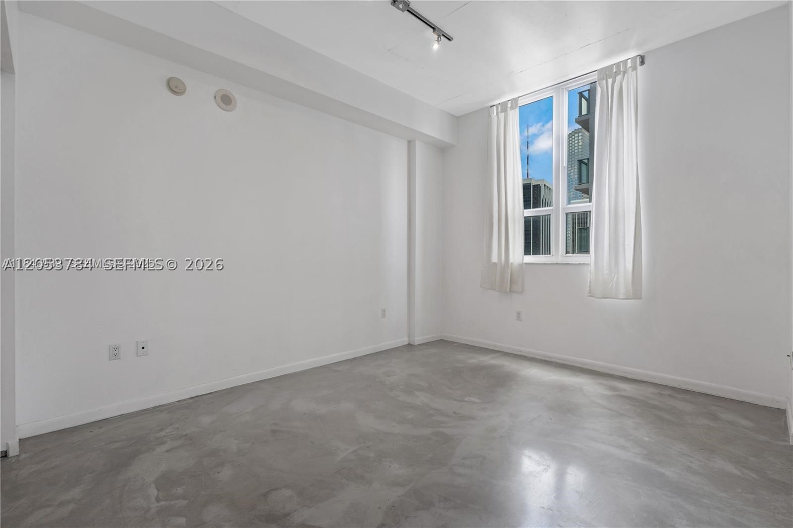 image Loft Downtown I14