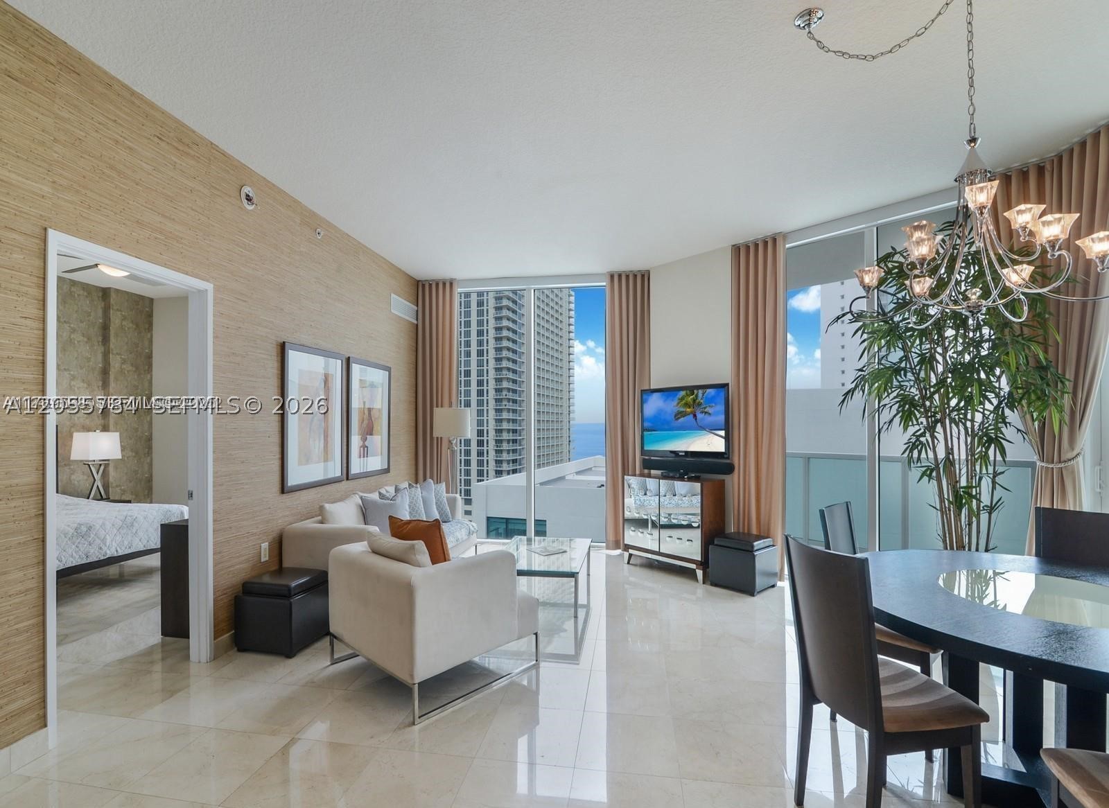 image St Tropez Sunny Isles14
