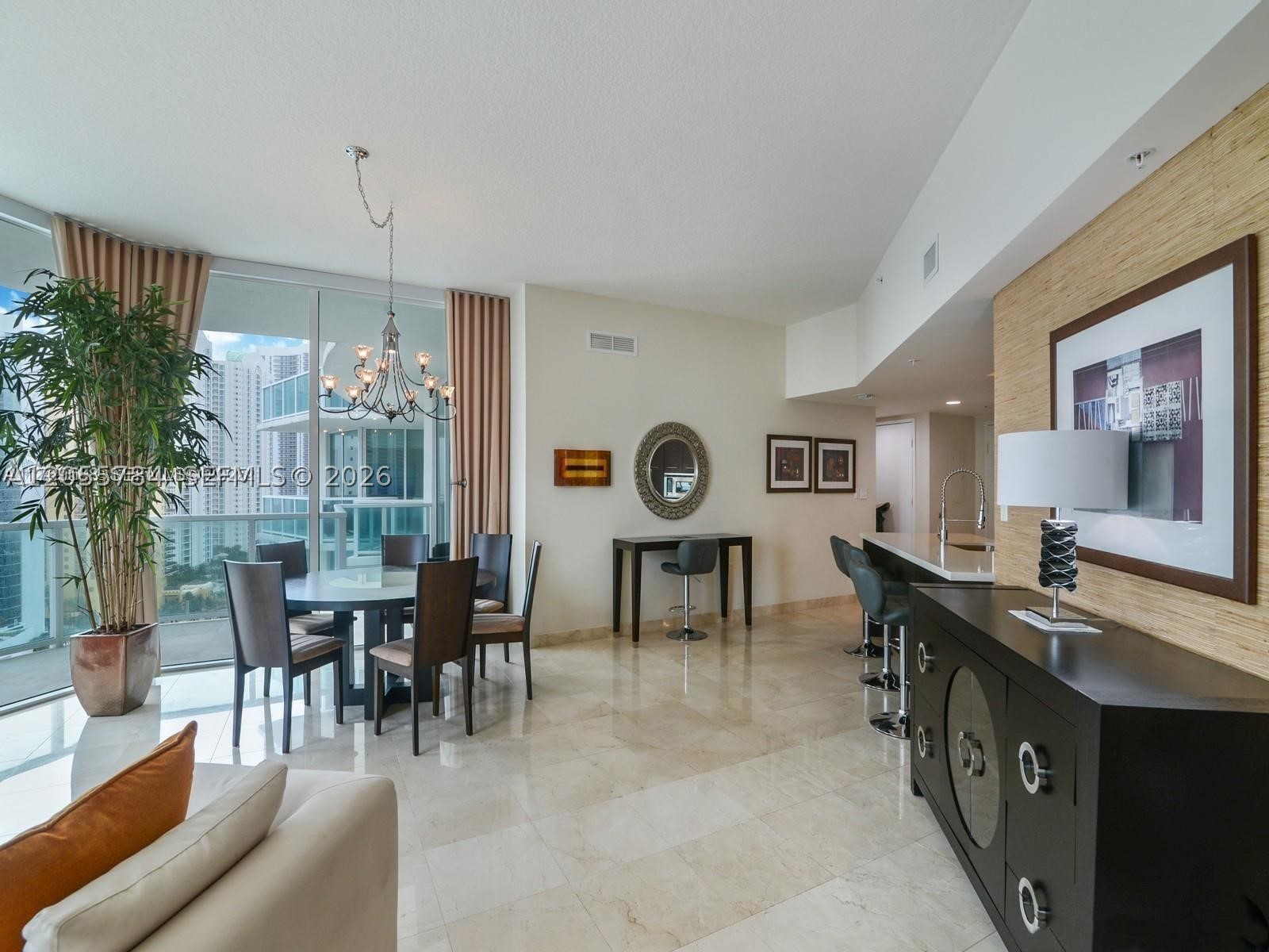 image St Tropez Sunny Isles15