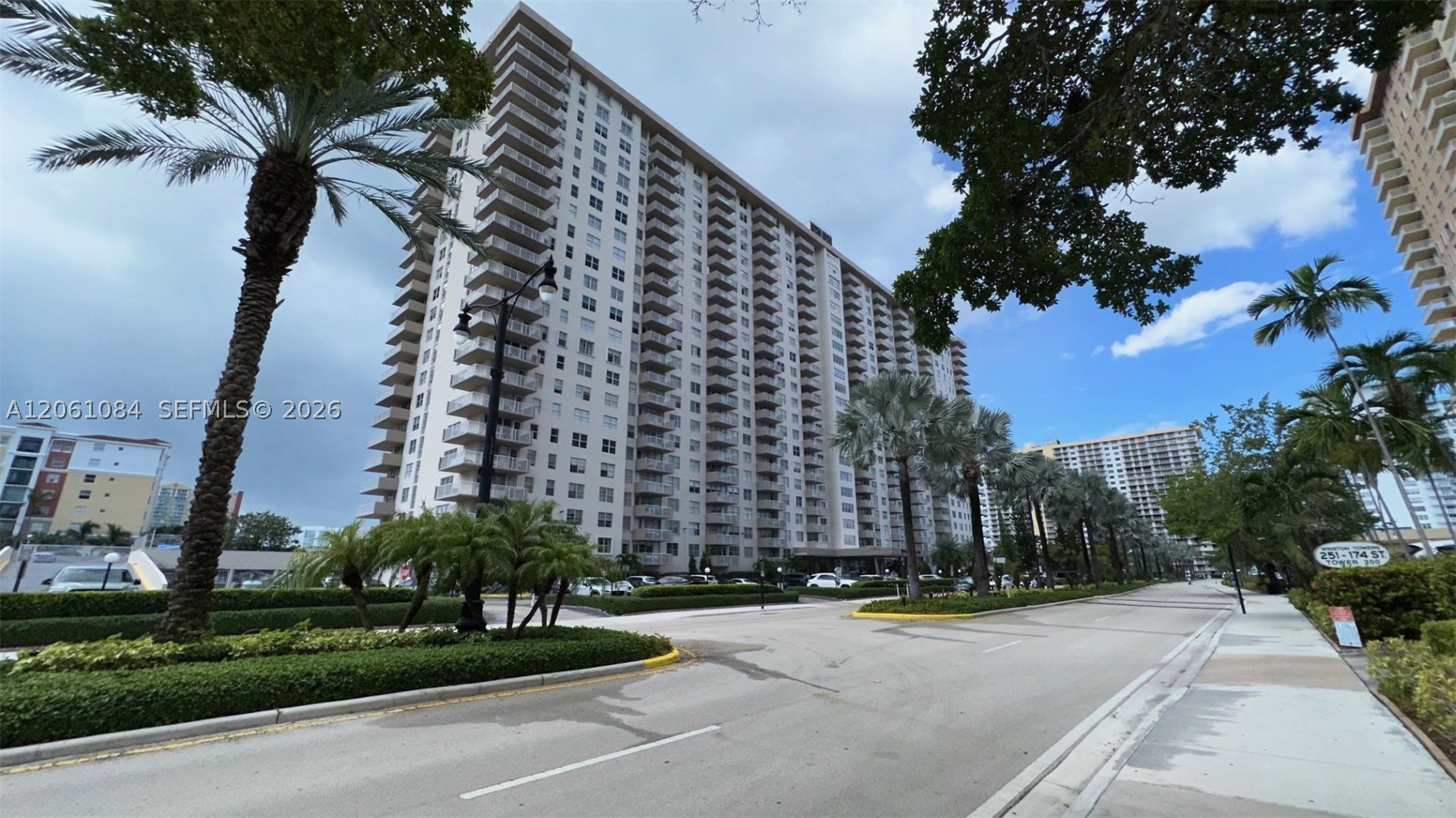 image Winston Towers 10033