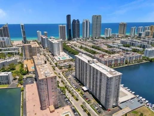 image Winston Towers 10036