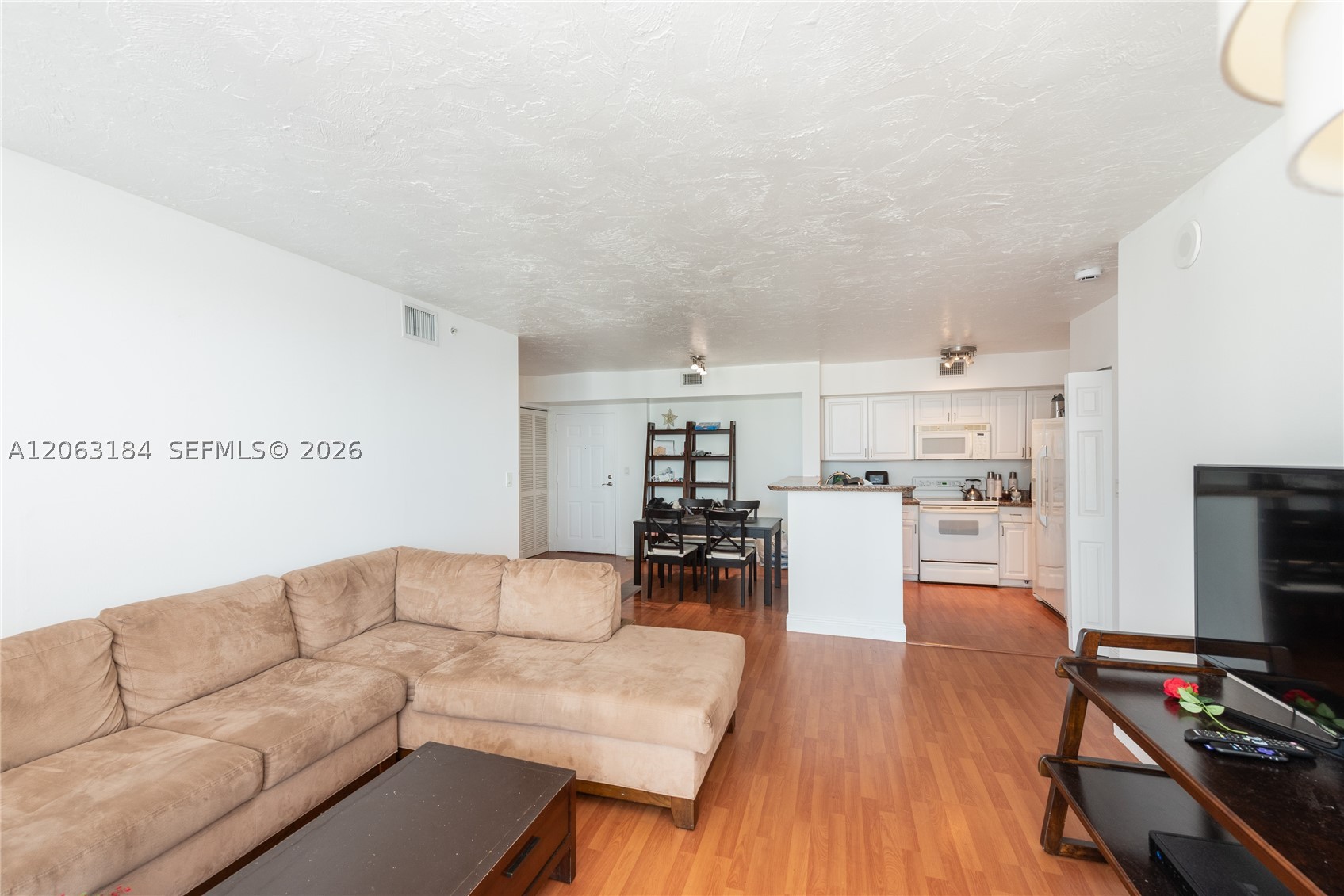 image The Mark on Brickell8