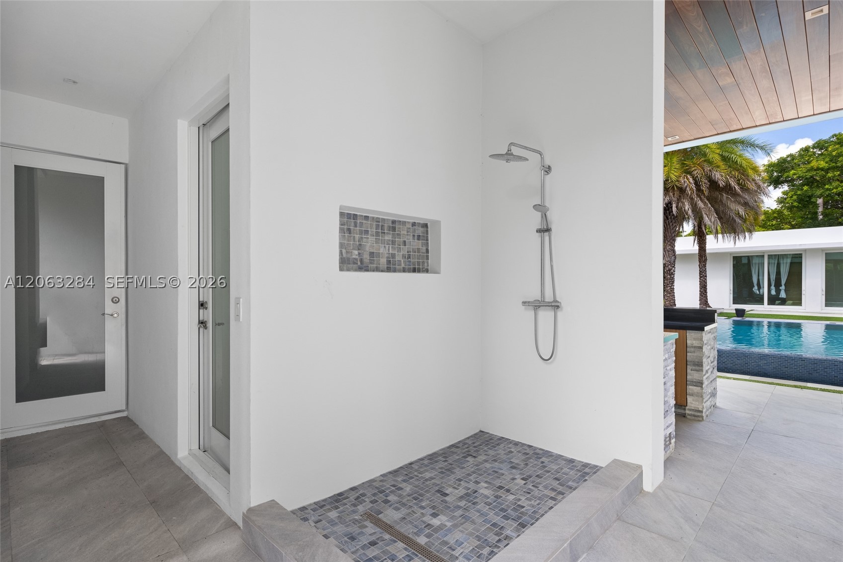6300 Moss Rnch Rd Pinecrest, FL 33156