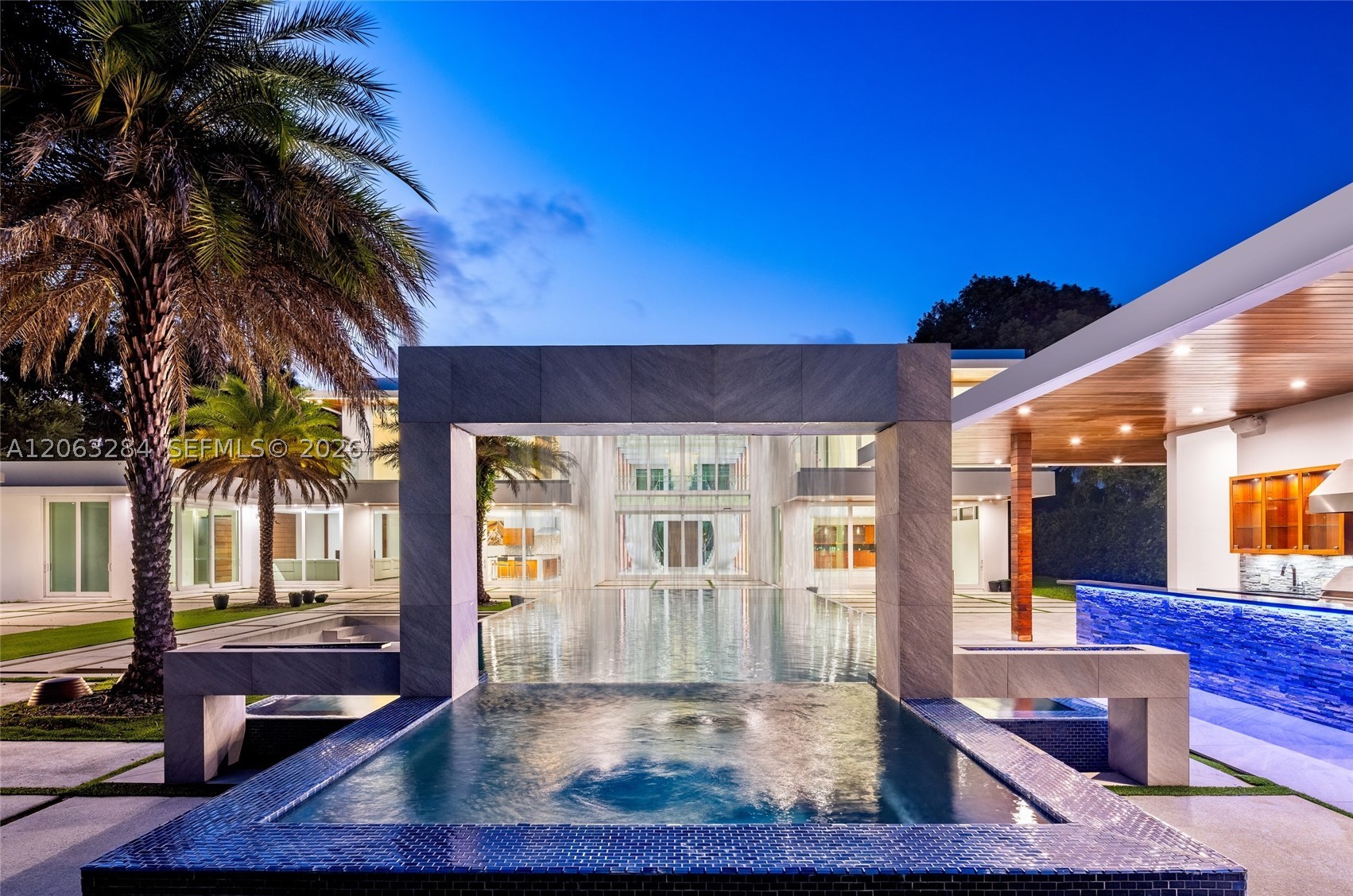 6300 Moss Rnch Rd Pinecrest, FL 33156