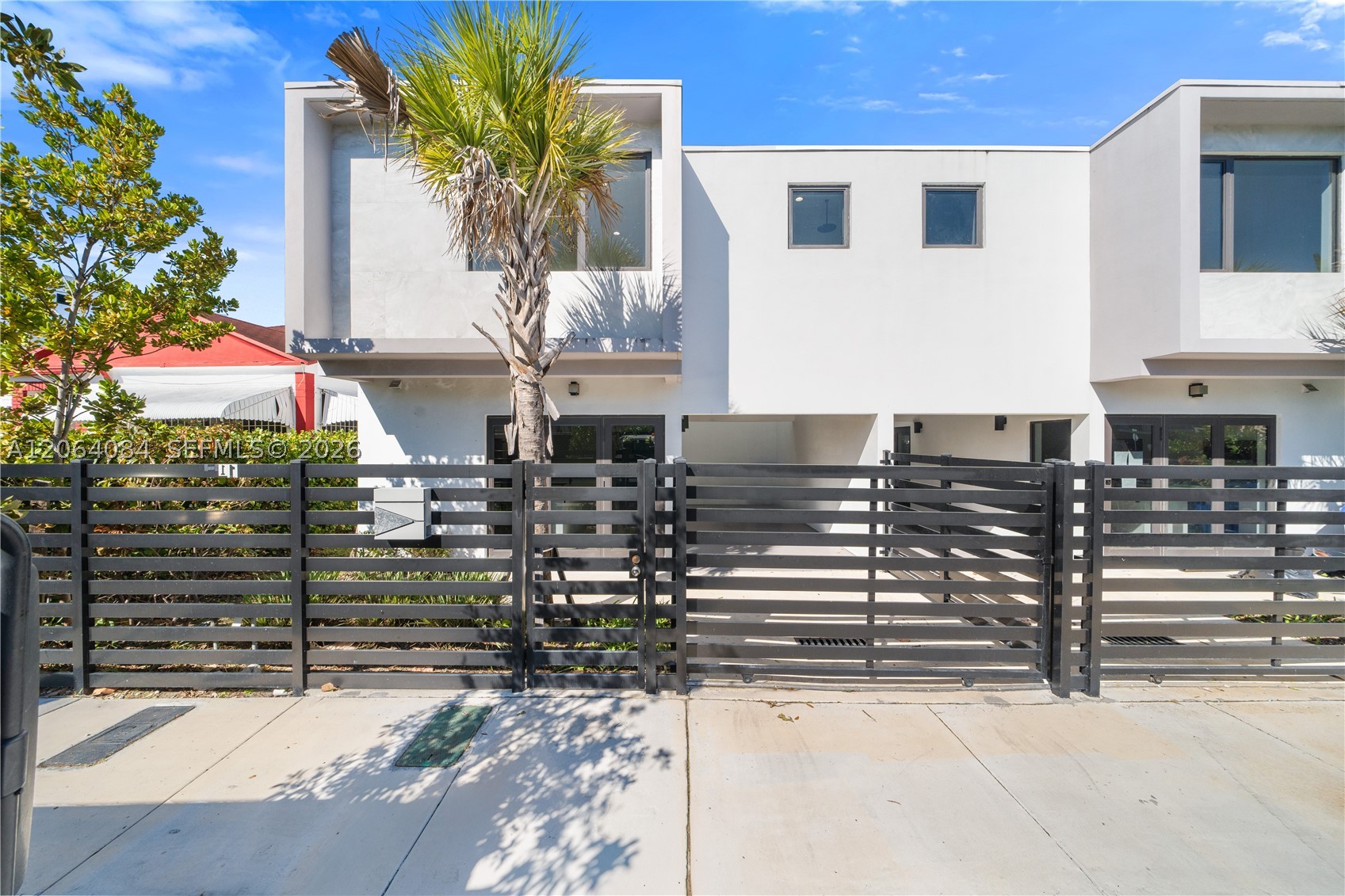 11 NE 51st St #B
