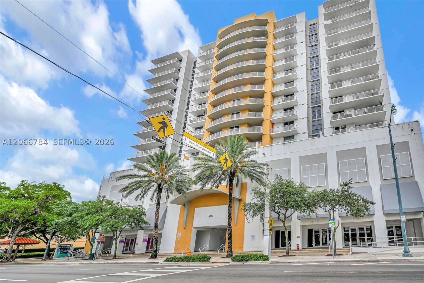 900 SW 8th St #908