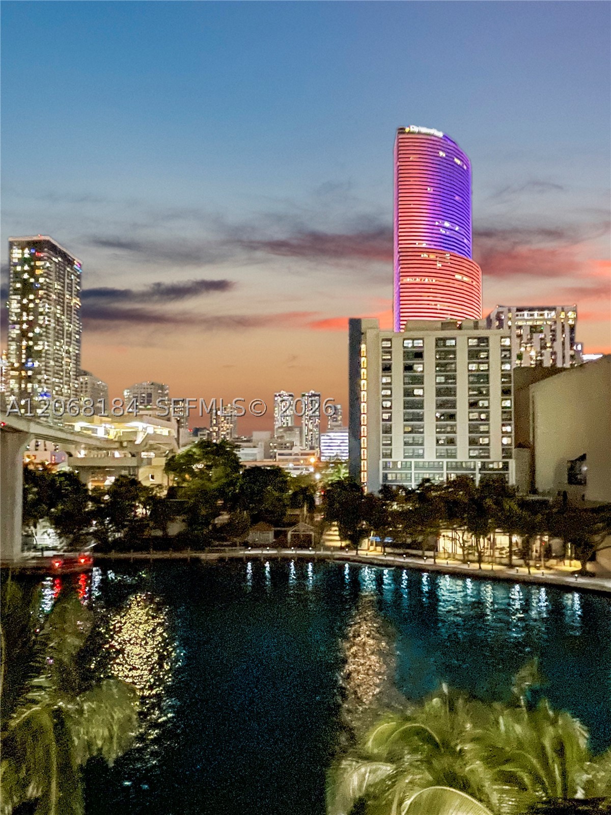 image Brickell on the River North24