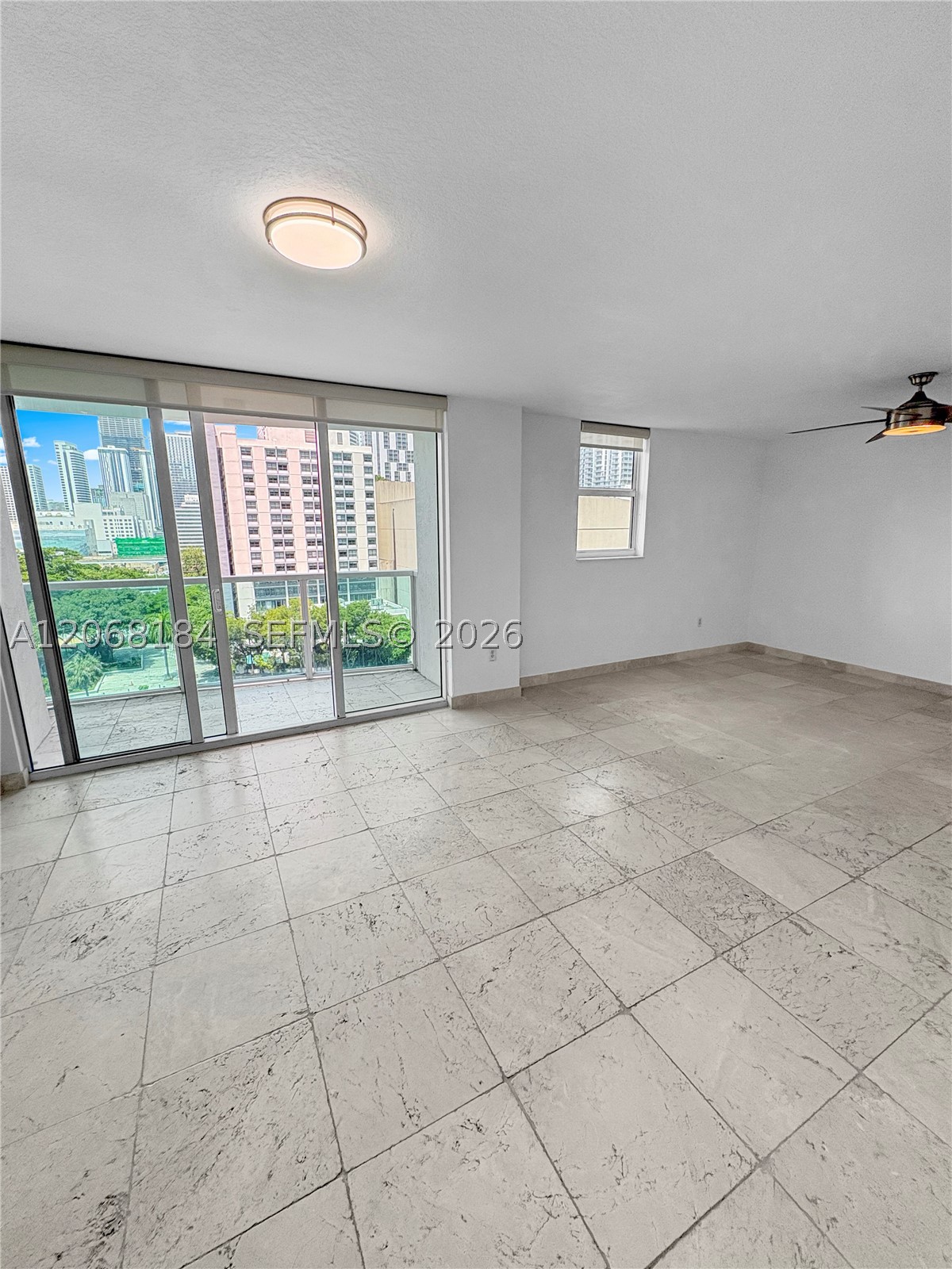 image Brickell on the River North4