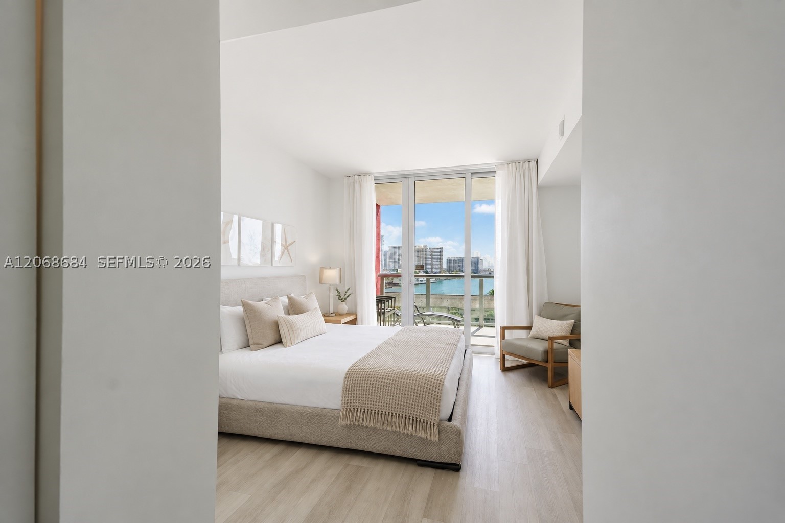 image Beachwalk Condominium31