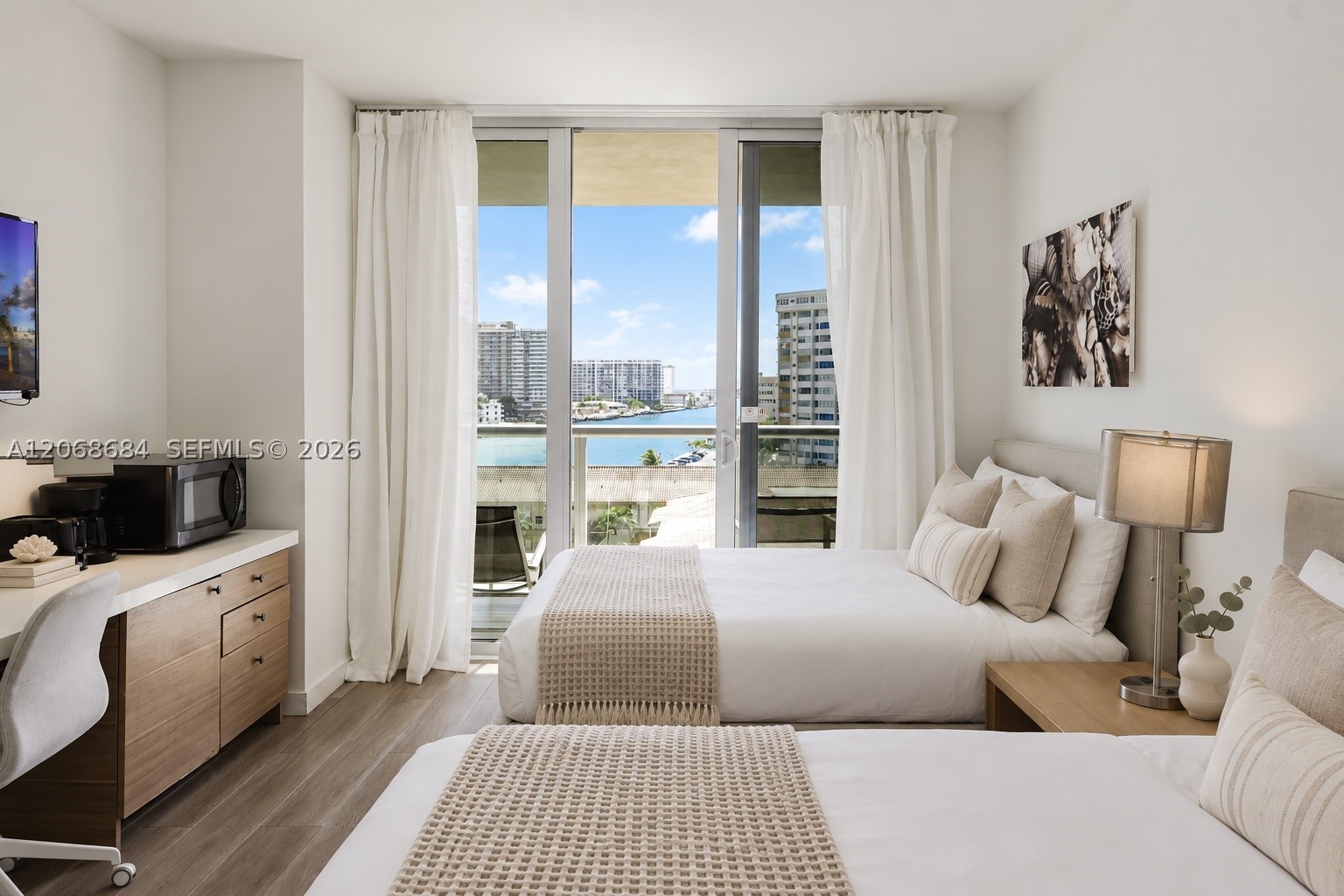 image Beachwalk Condominium33