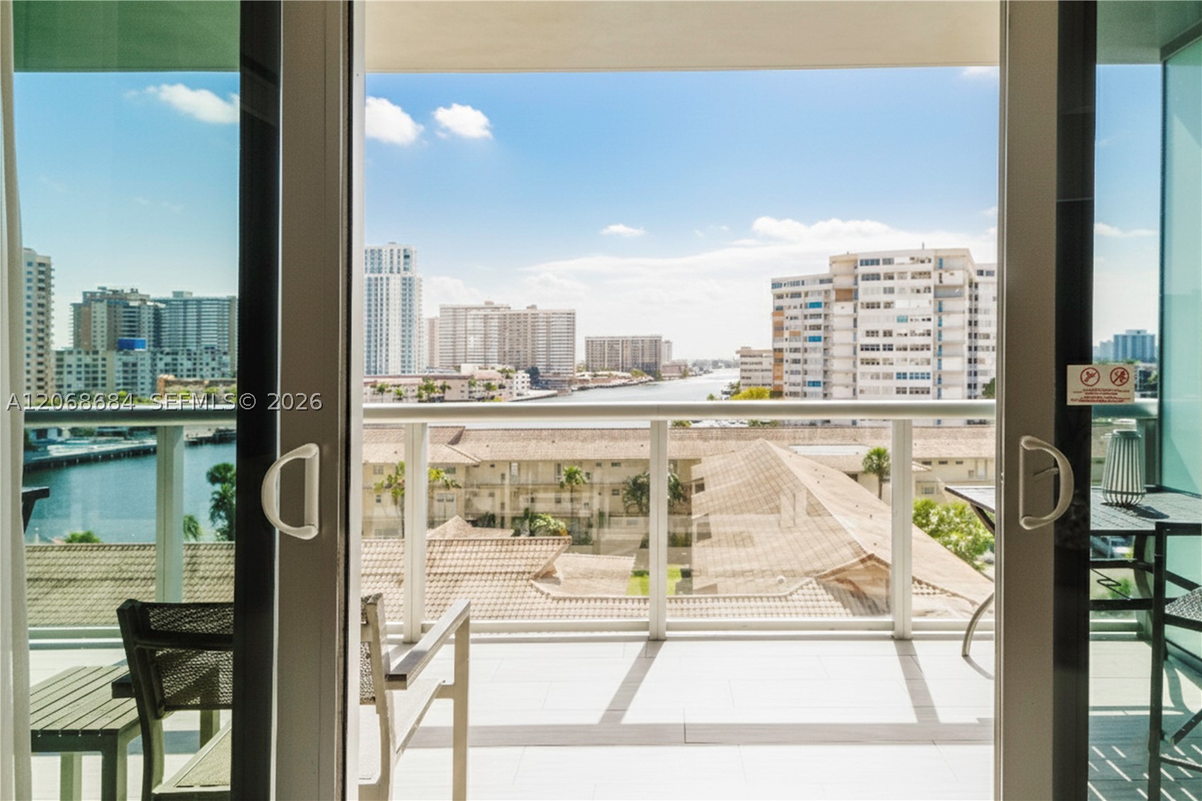 image Beachwalk Condominium4
