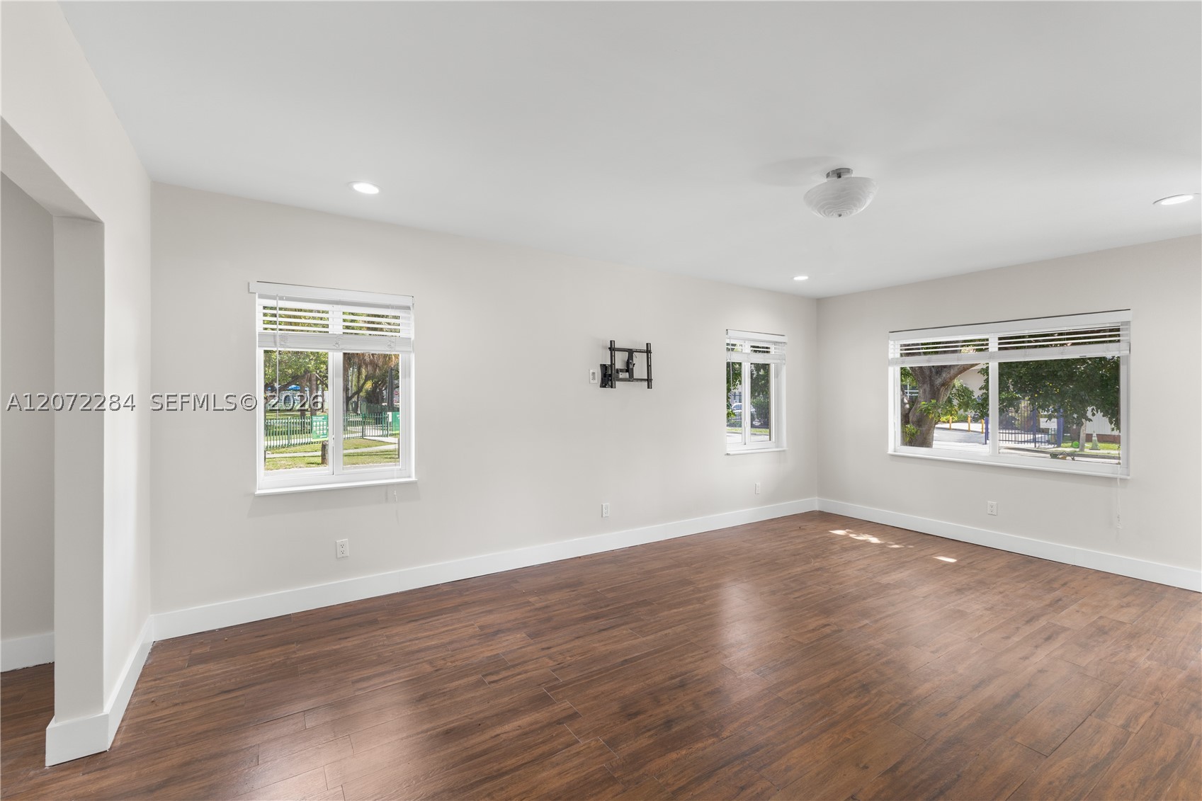 5990 NE 5th Ave Miami, FL 33137