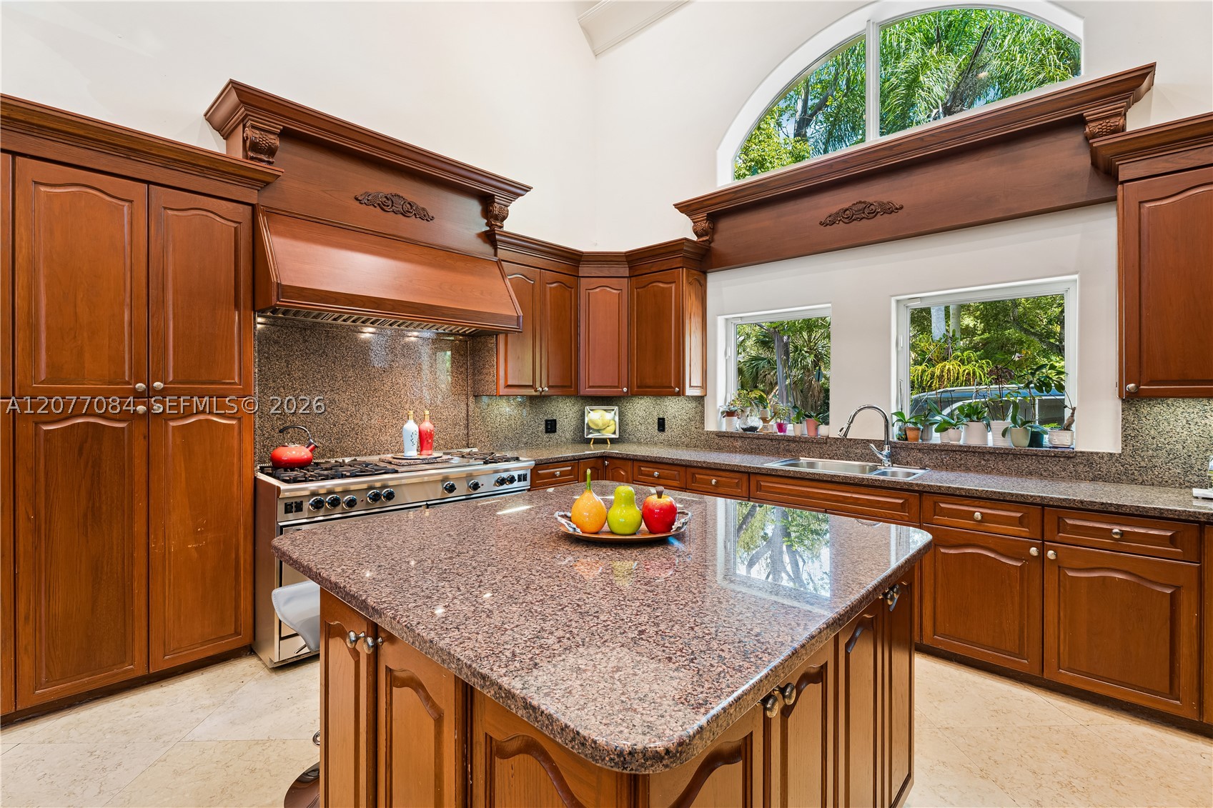 6600 SW 111th St Pinecrest, FL 33156