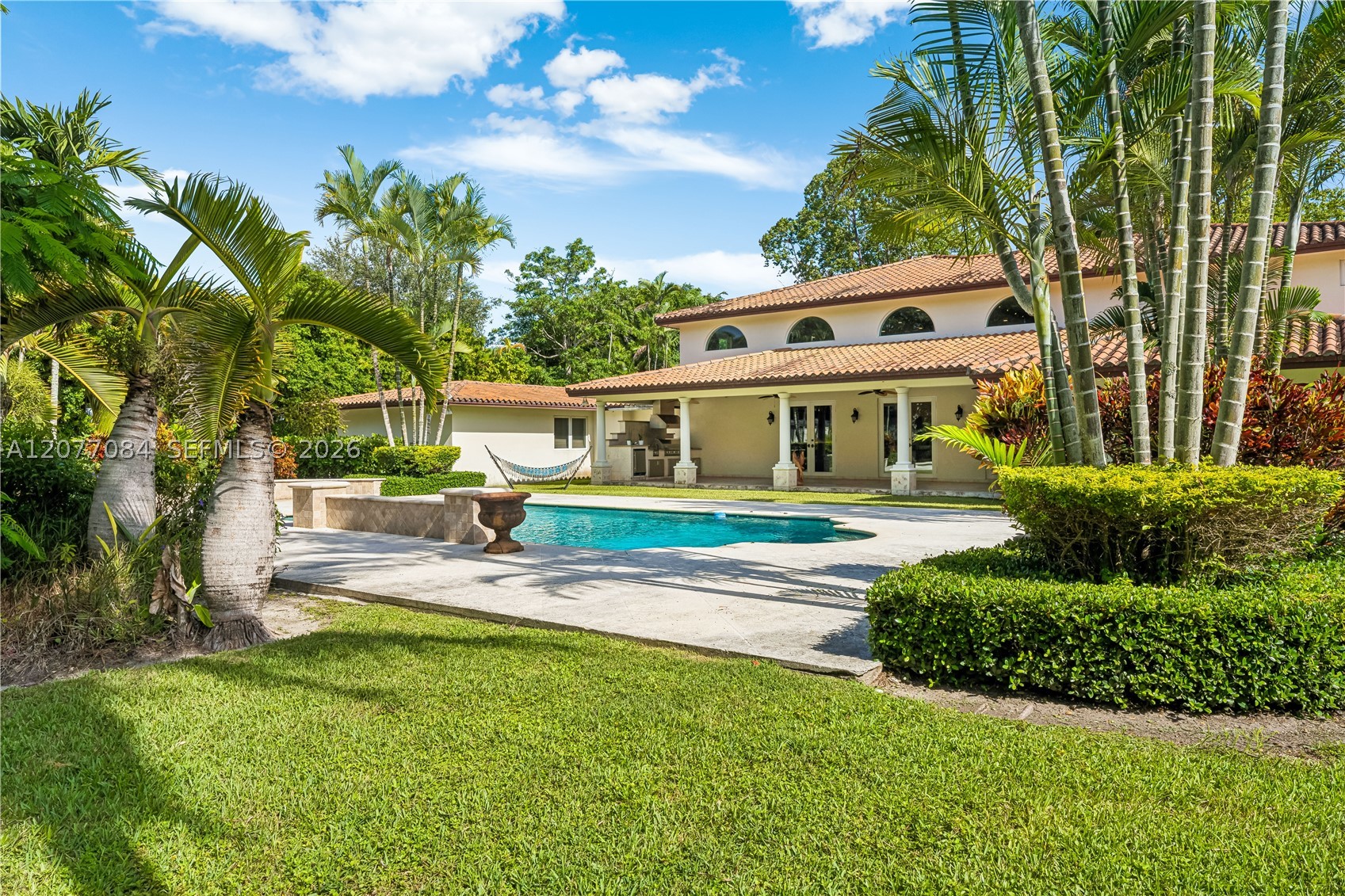 6600 SW 111th St Pinecrest, FL 33156