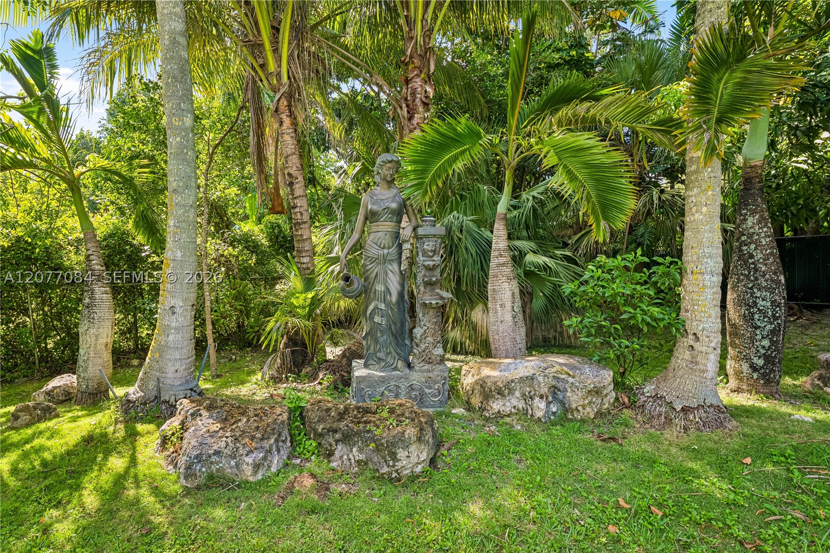 6600 SW 111th St Pinecrest, FL 33156