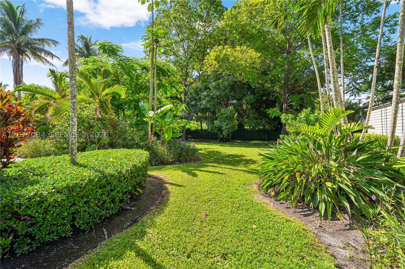 6600 SW 111th St Pinecrest, FL 33156