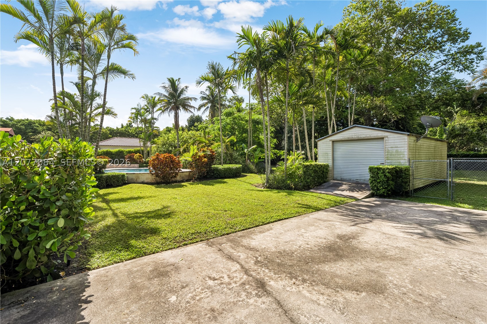 6600 SW 111th St Pinecrest, FL 33156