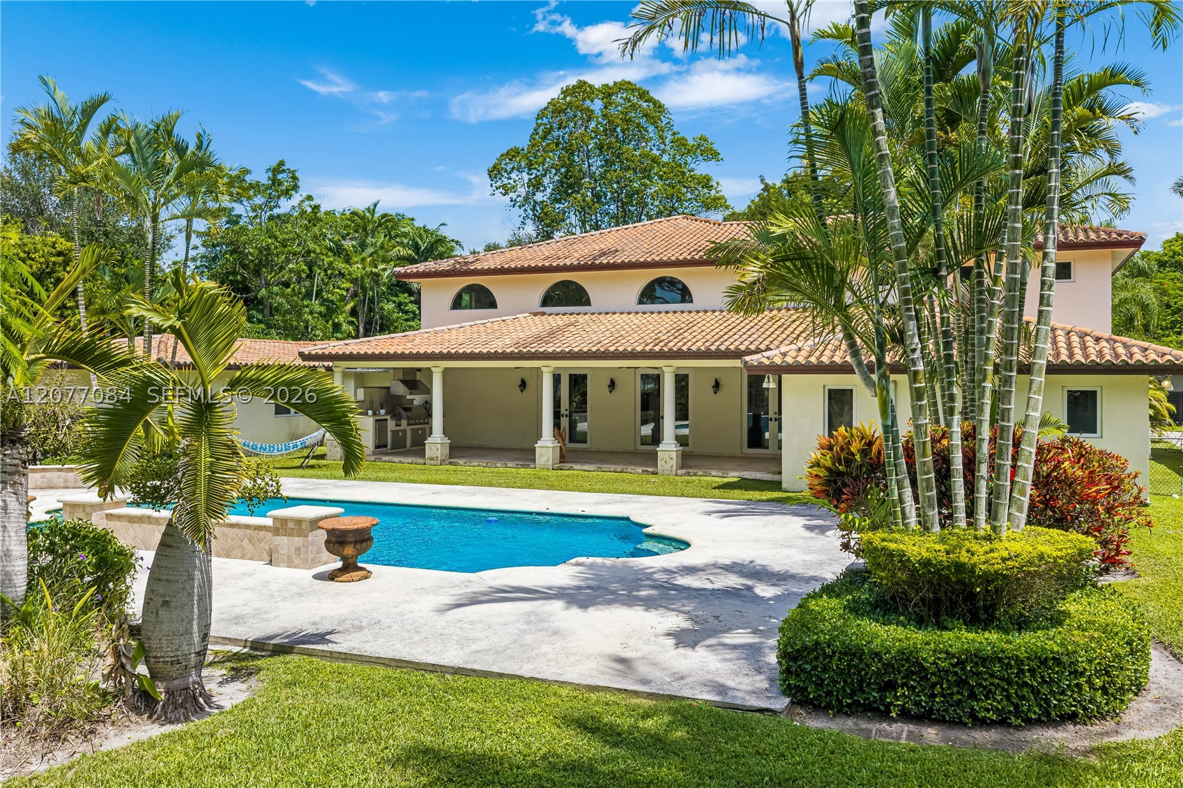 6600 SW 111th St Pinecrest, FL 33156