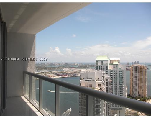 image Icon Brickell I8