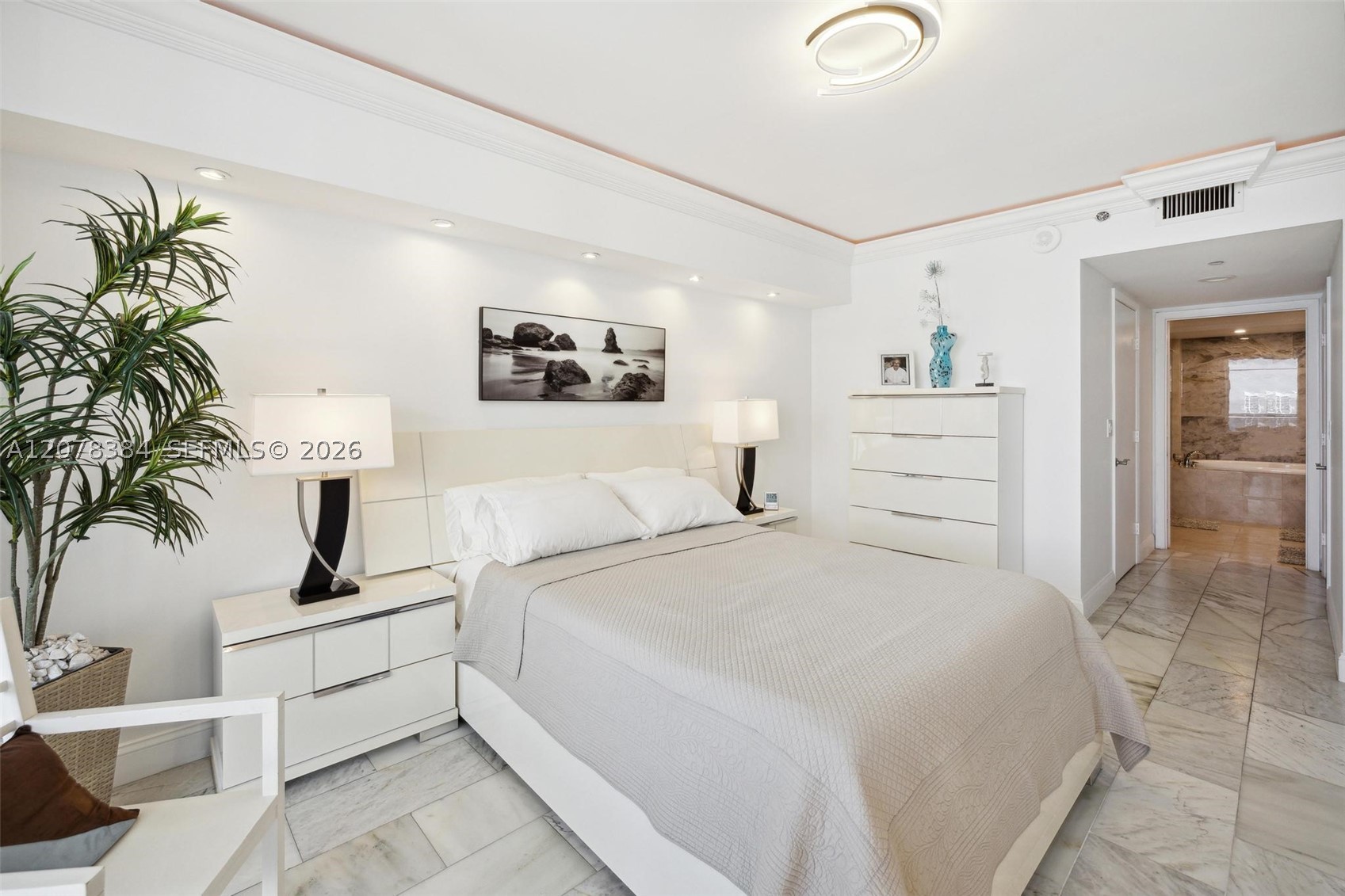 image Beach Club 216