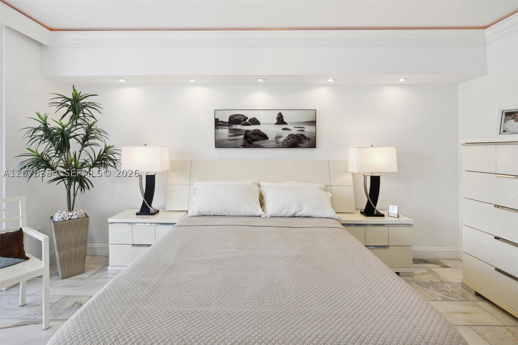 image Beach Club 217