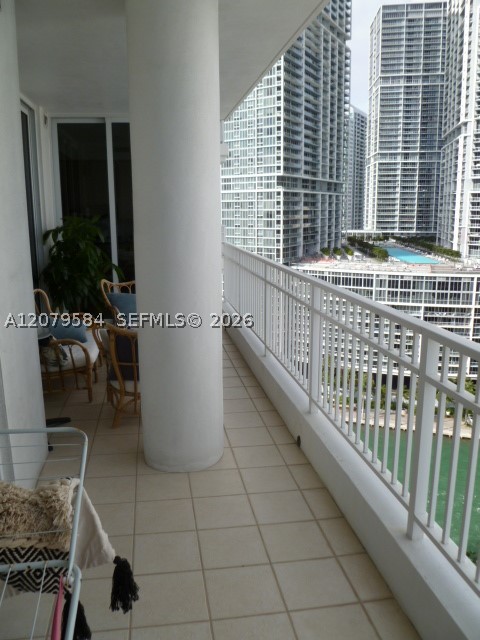 image Courts Brickell Key16