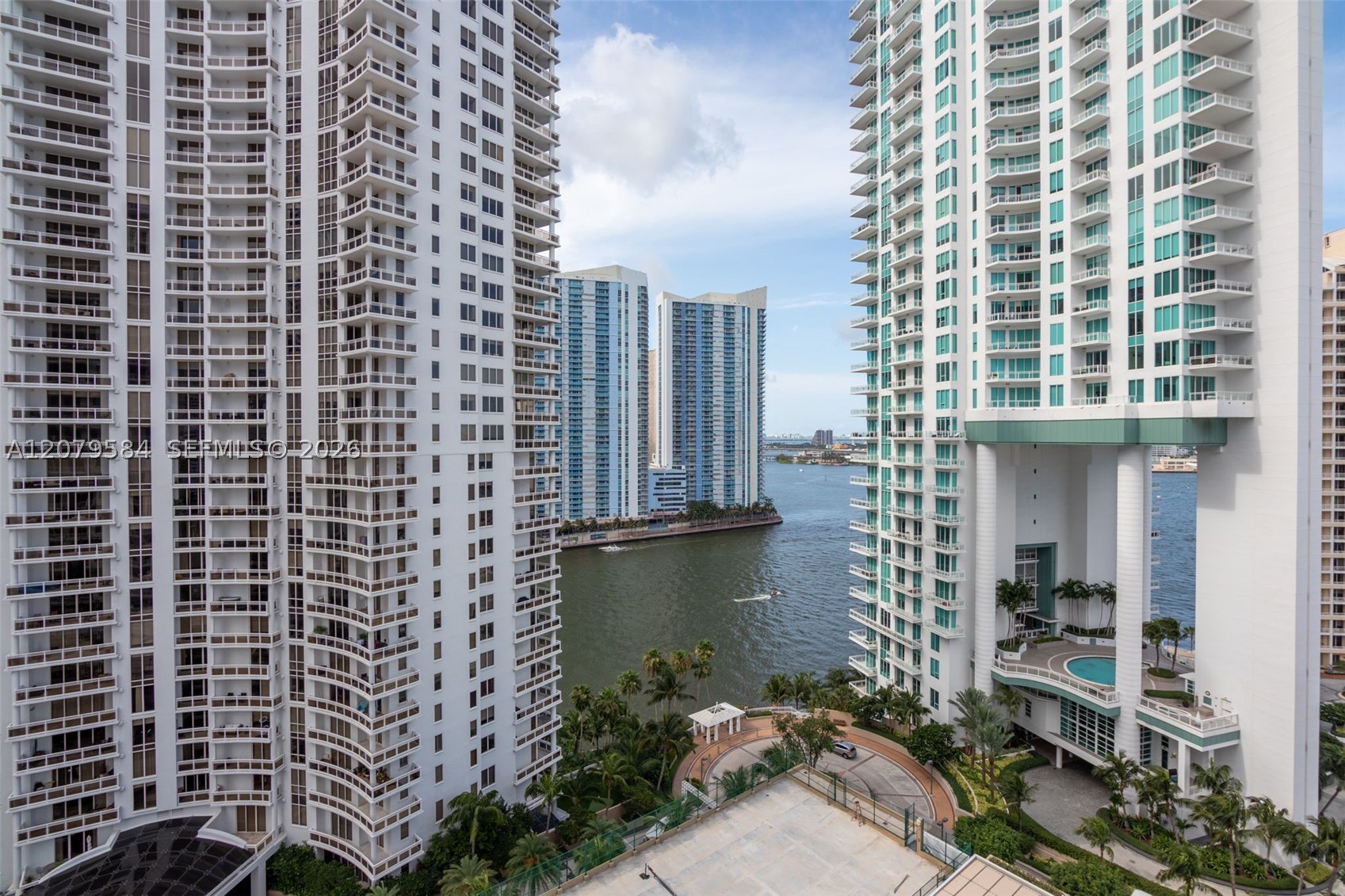 image Courts Brickell Key18