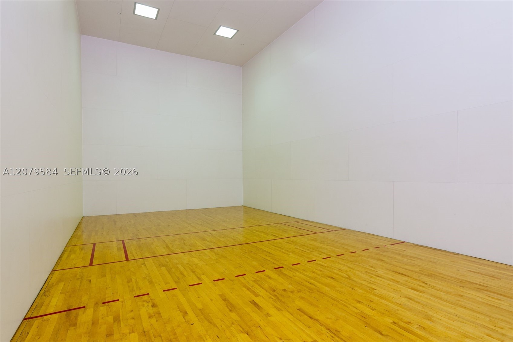 image Courts Brickell Key31