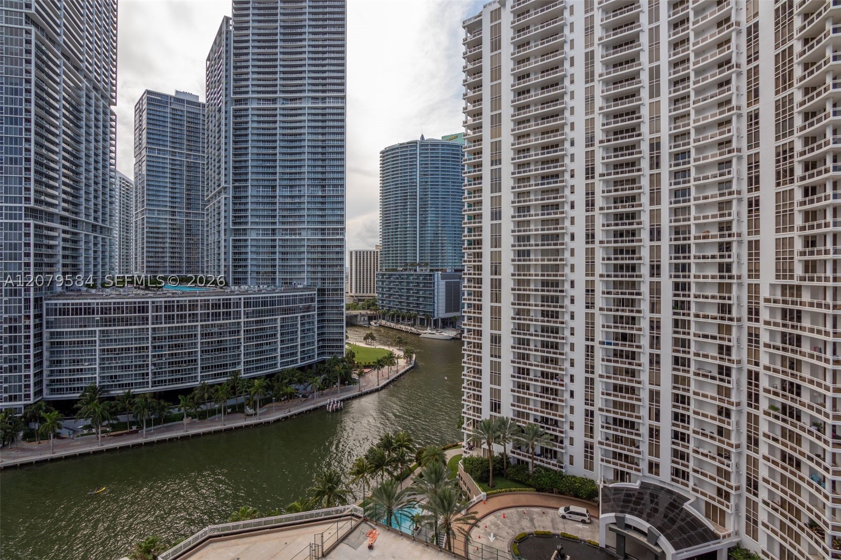 image Courts Brickell Key8