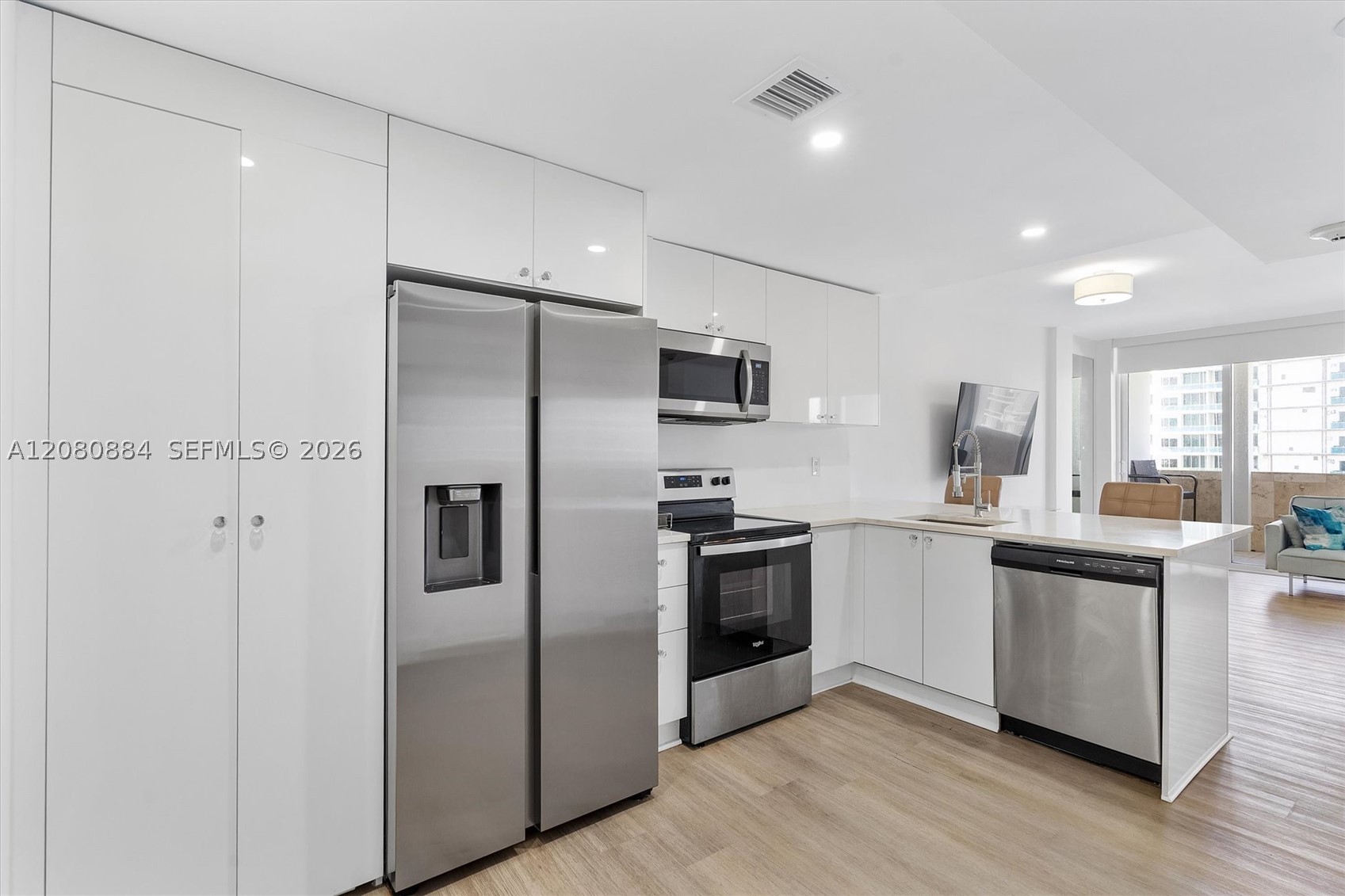 10275 Collins Ave #PH 1502 Bal Harbour, FL 33154