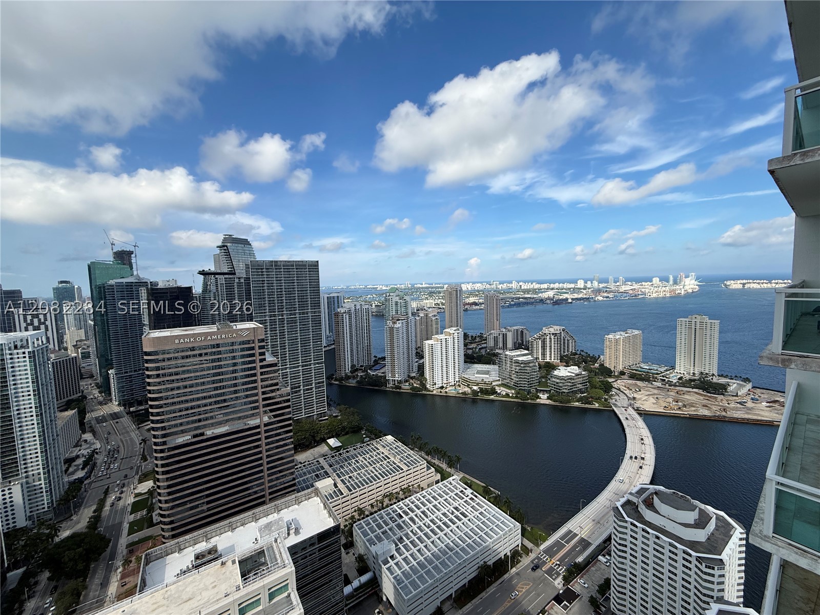 950 Brickell Bay Dr #5202