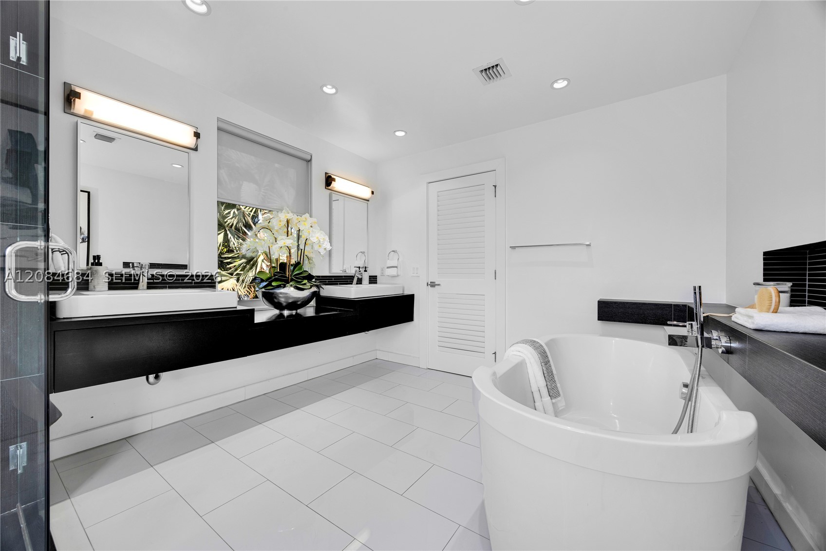 101 SW 21st Rd Miami, FL 33129