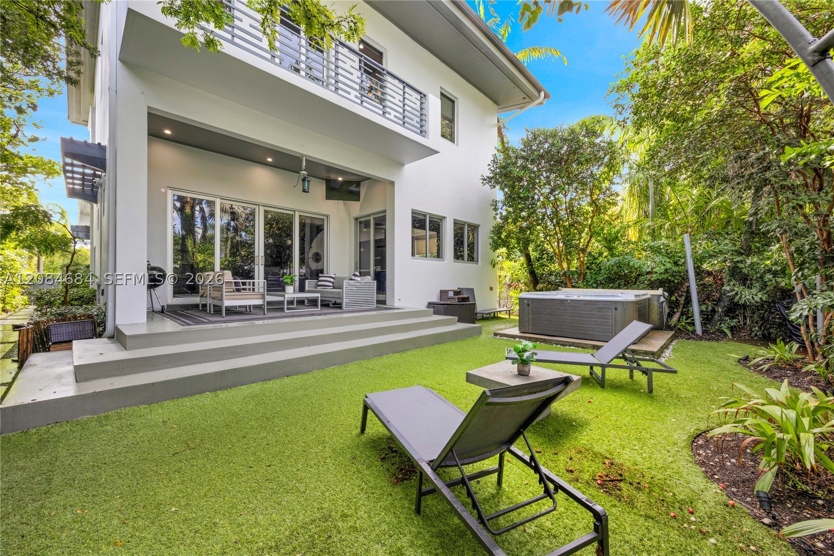 101 SW 21st Rd Miami, FL 33129