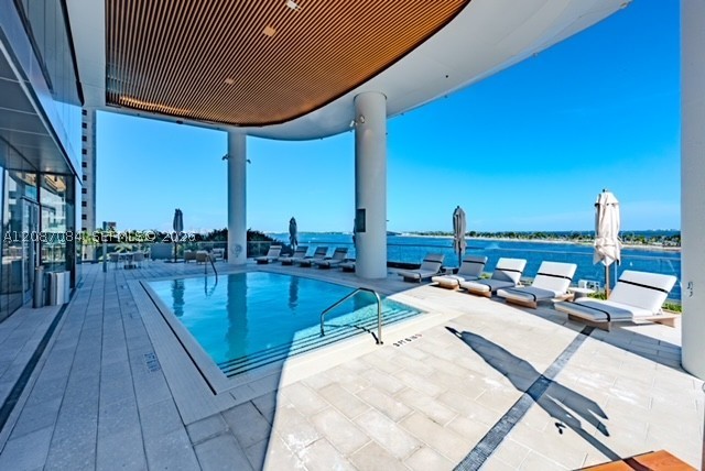 image Una Residences22