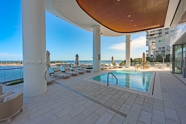 image Una Residences23