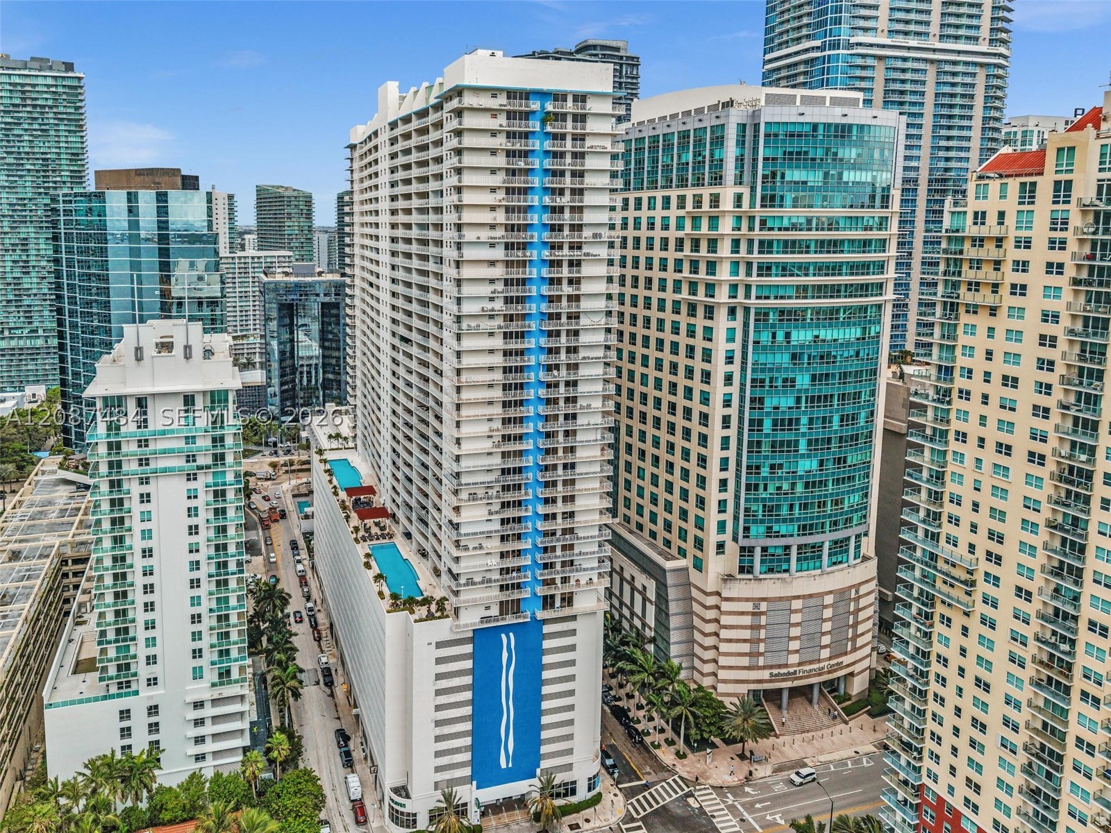 image The Club at Brickell Bay1