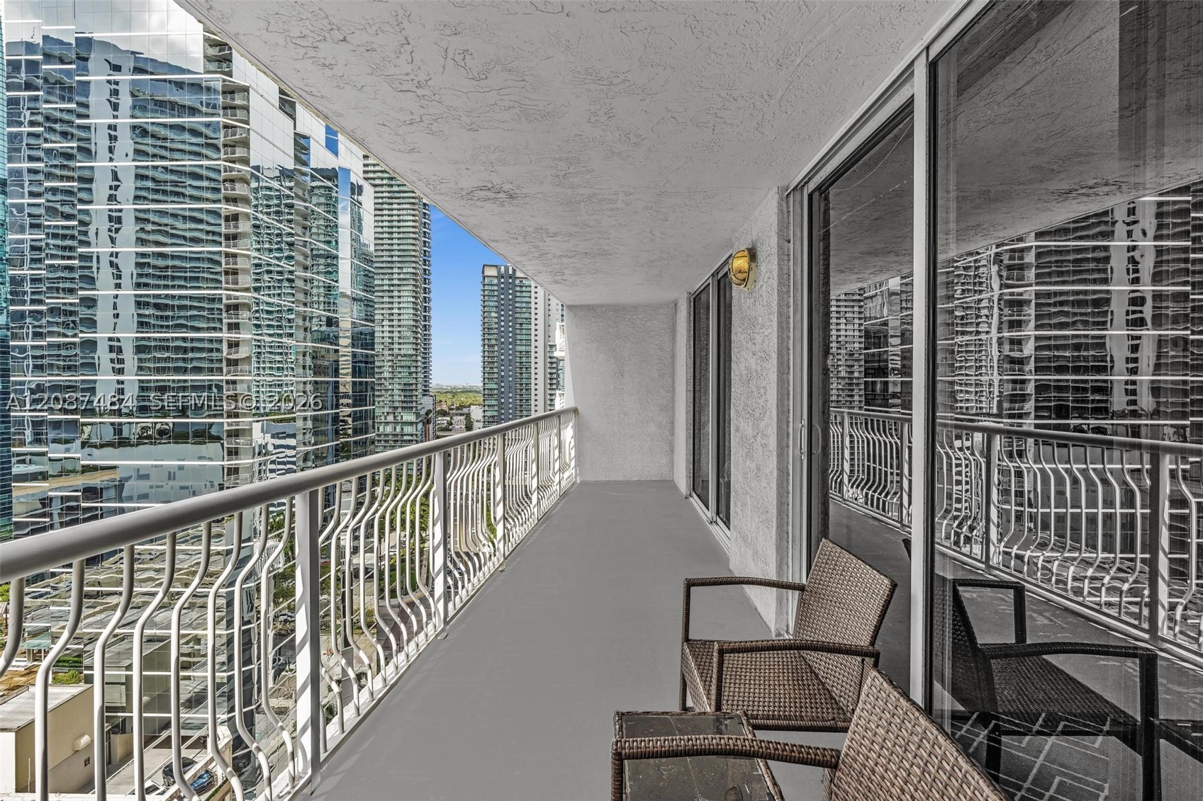 image The Club at Brickell Bay32
