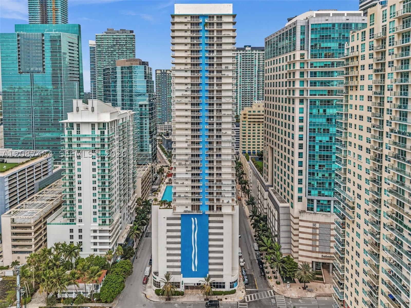 image The Club at Brickell Bay59