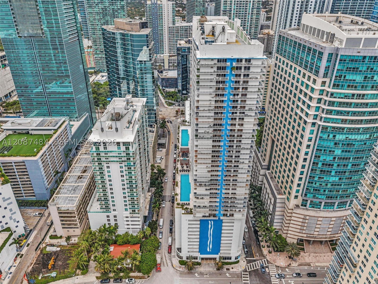 image The Club at Brickell Bay61