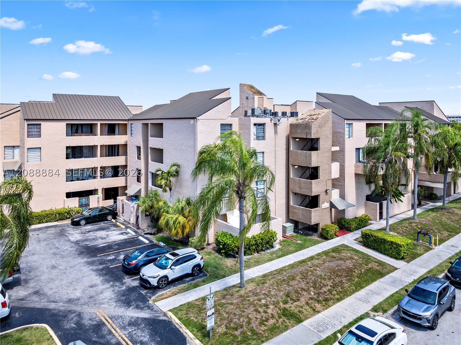 10500 SW 108th Ave #B211