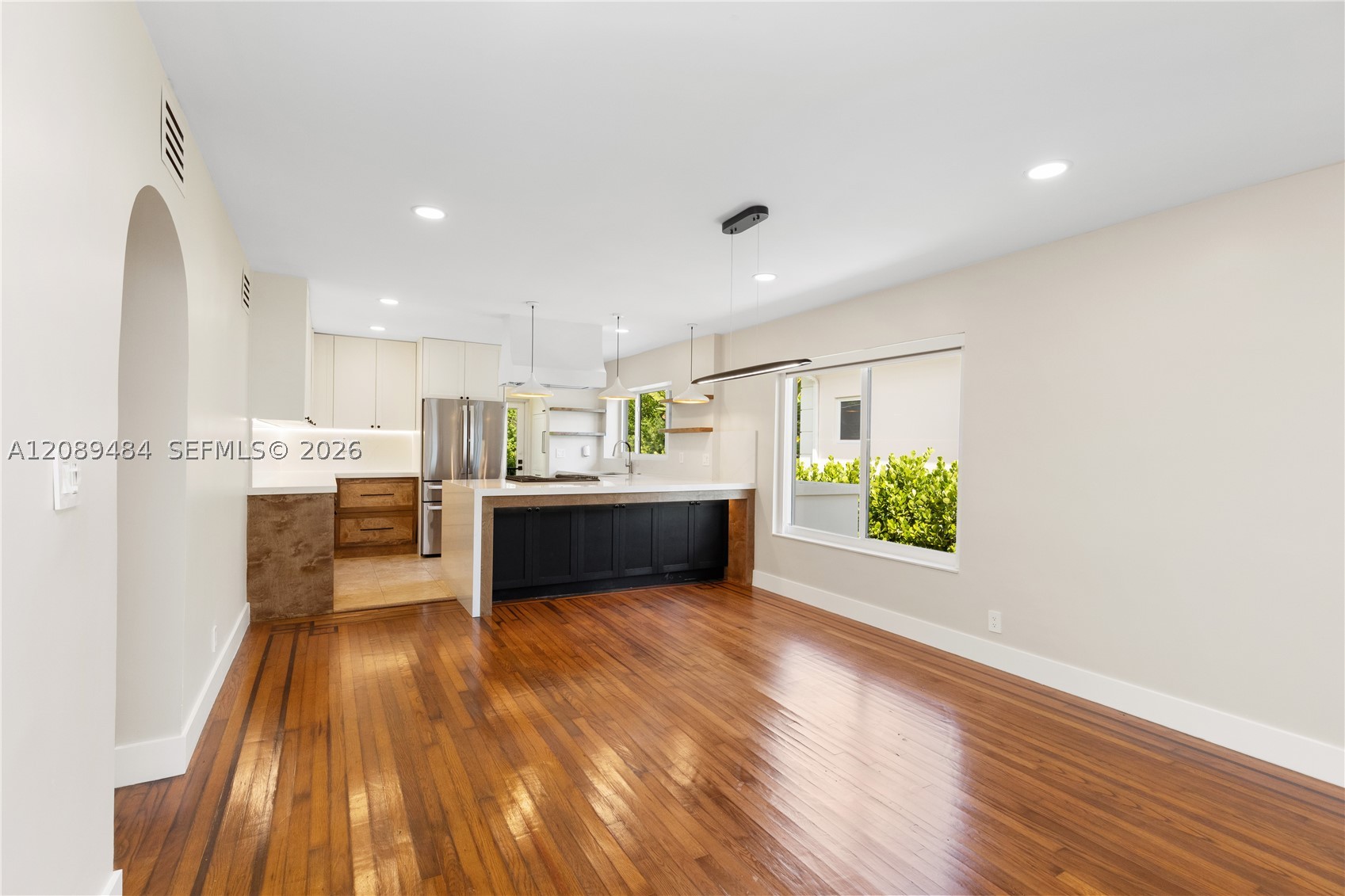 8934 Hawthorne Ave Surfside, FL 33154