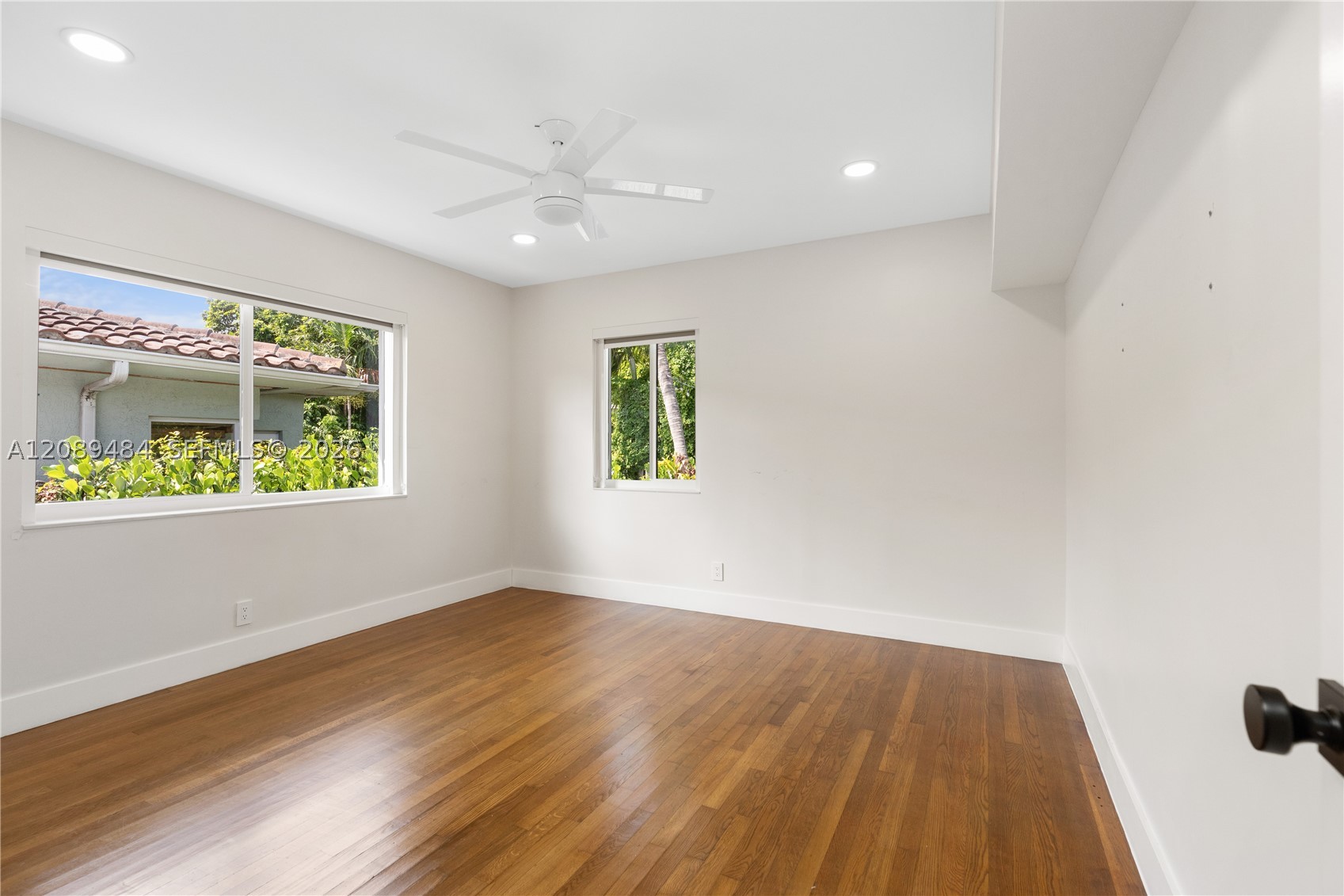 8934 Hawthorne Ave Surfside, FL 33154