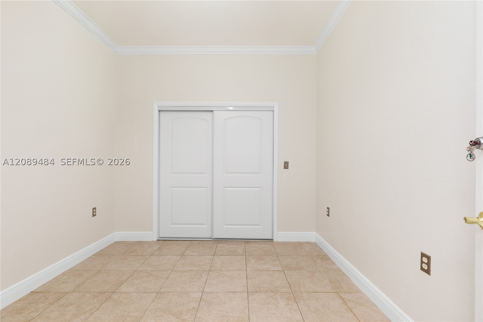 8934 Hawthorne Ave Surfside, FL 33154