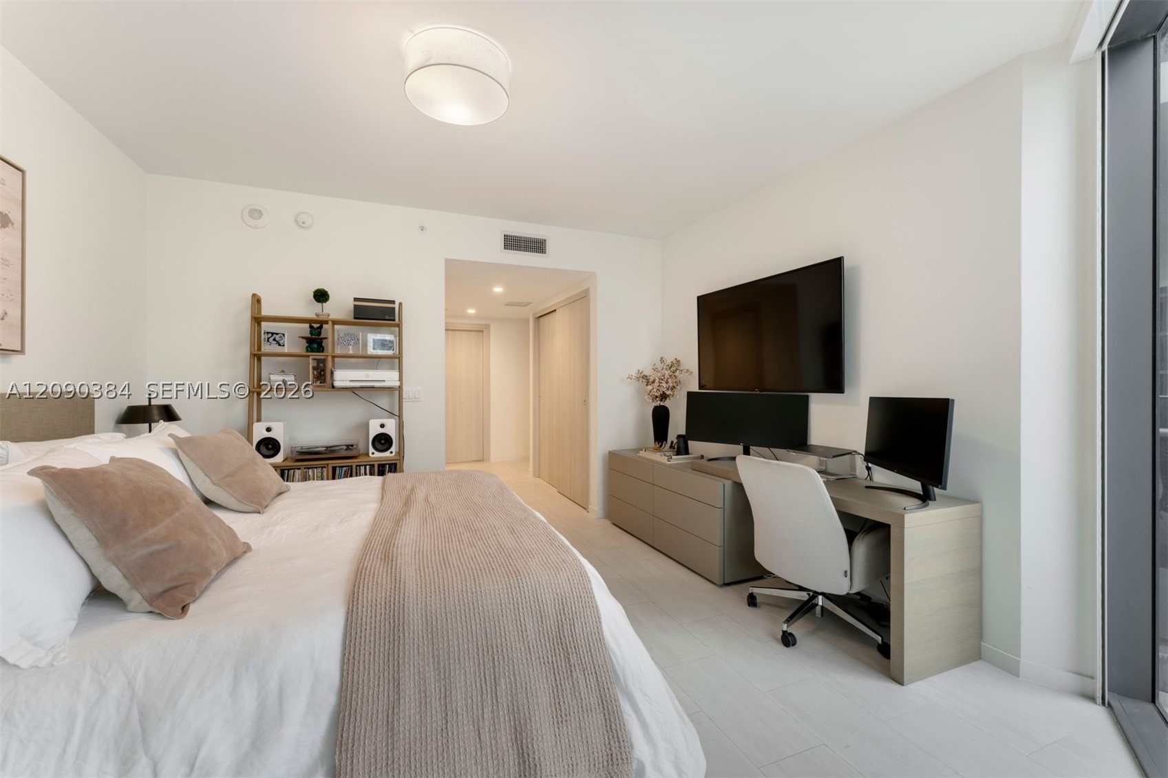image Brickell Flatiron12